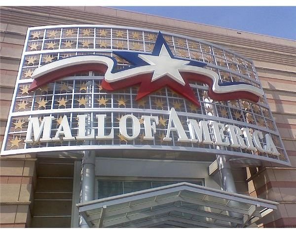 800px-Mall of America. Sign