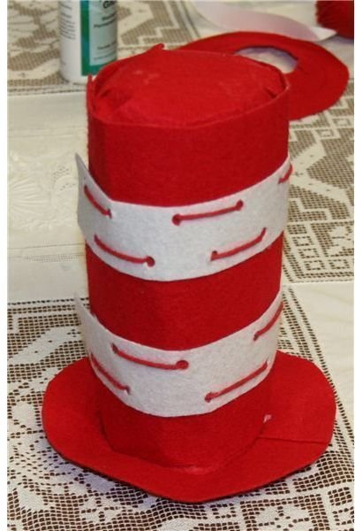 How to Make a Cat in the Hat Felt Hat With Your Preschooler