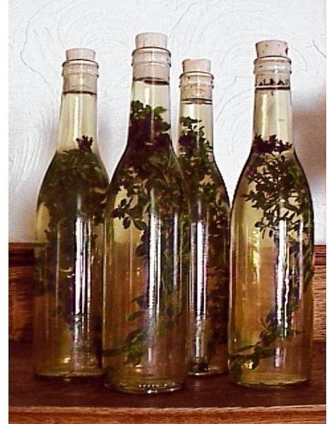 How to Make Herb Vinegars: Instructions, Sample Combinations & Tips on Using