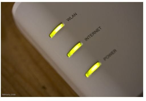 How Do I Change Internet Connections to Use a Wireless Card?
