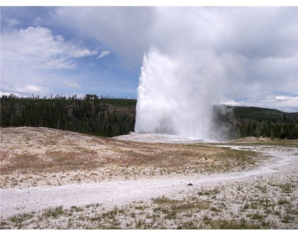 Why Do Geysers Erupt? - Geysers are Earth's Natural Pressure Cookers