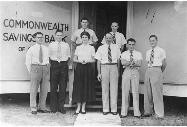 800px-StateLibQld 1 388853 Commomwealth Bank employees, Tully, ca. 1950