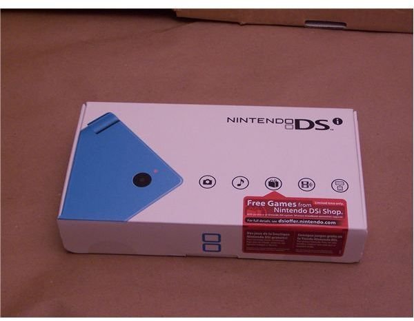 The Bigger and Better Nintendo DSi under Review