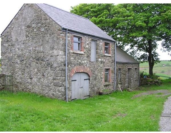 Stone buildings at Sultan - geograph.org.uk - 175408