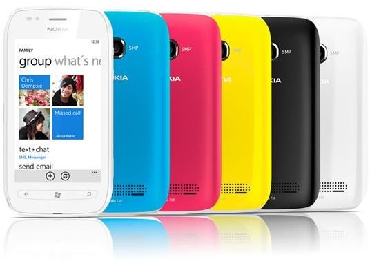 Nokia Lumia 710 comes with a choice of removable bezels