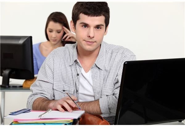 Tips on Avoiding Online College Drop-Out: Address These Three Contributing Factors