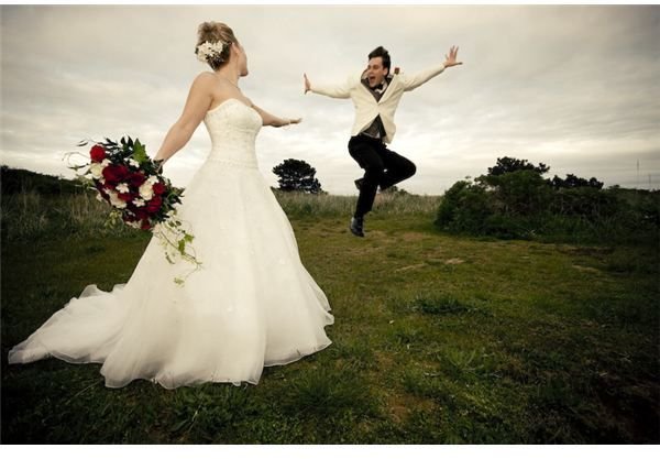 How to Choose a Wedding Photographer - What to Consider When Looking for a Wedding Photographer