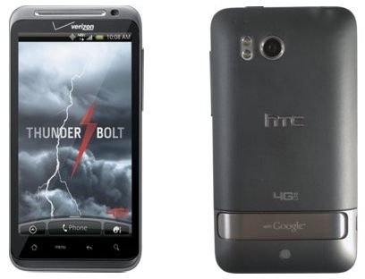 HTC Thunderbolt or Motorola Droid 2 Global - Verizon Customer's Debate