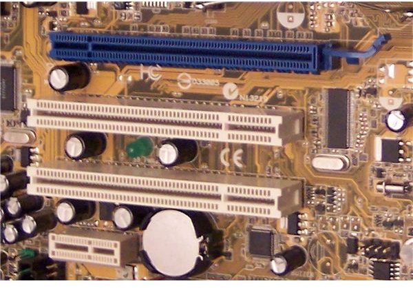 Understanding PCI Express: Lanes and Version 1.1 vs 2.0 Bandwidth – Is PCI-E 2.0 Necessary?