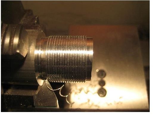 Thread cutting on lathe machine