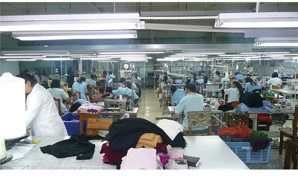 800px-Cashmere Factory Gobi 23