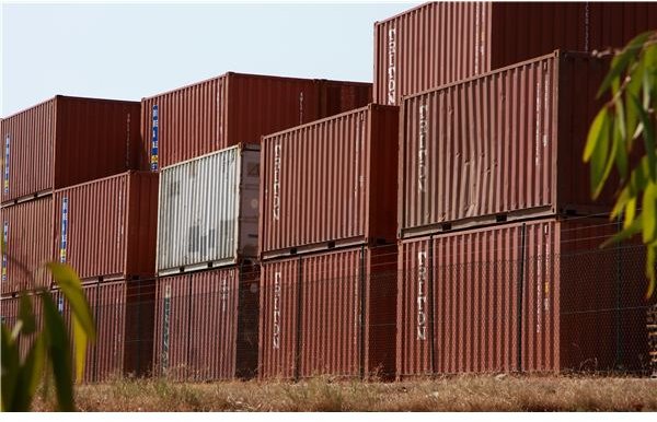 Build a House From Shipping Containers