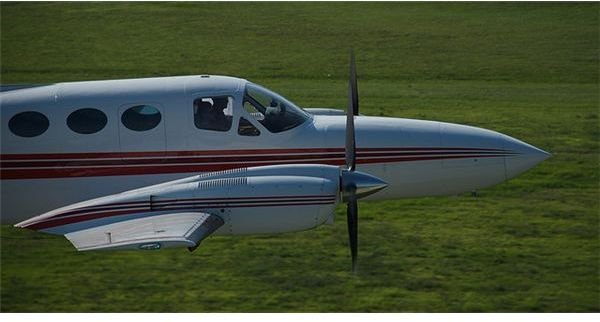 Cessna 421 by Chris Happel