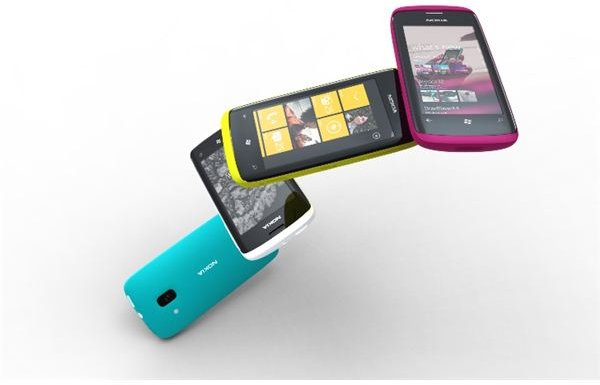Nokia W8 Windows Phone