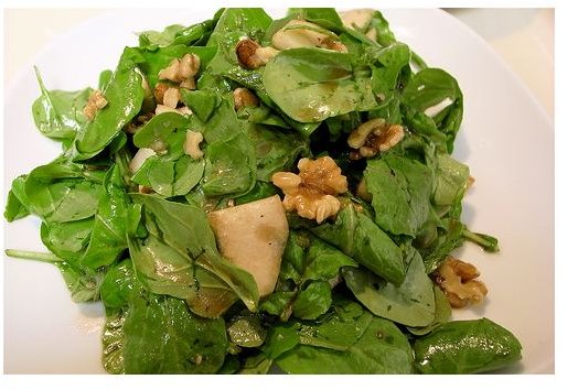 arugula and walnut salad photo by nao takem