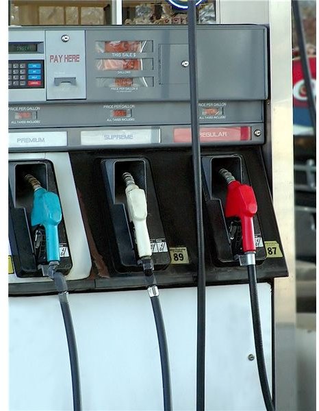 Tips to Save Fuel and Money by Increasing Gas Mileage