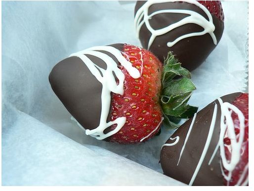 Chocolate Covered Strawberries Nutrition Facts: Calories, Fat, Carbs, Vitamins, Minerals, Antioxidants & More