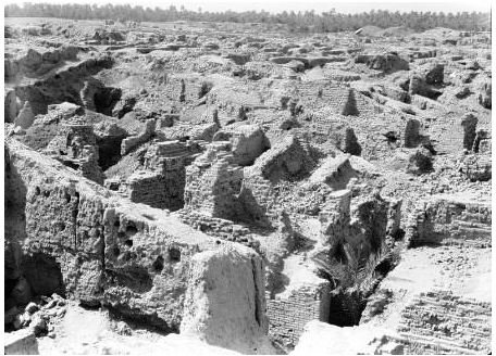 Ruins of Babylon photographed in 1932