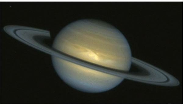 Hubble Space Telescope photo image of Saturn storm