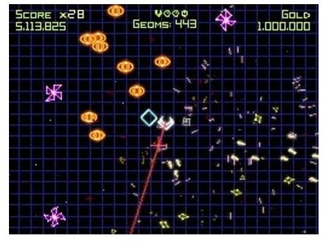 Geometry Wars Gameplay