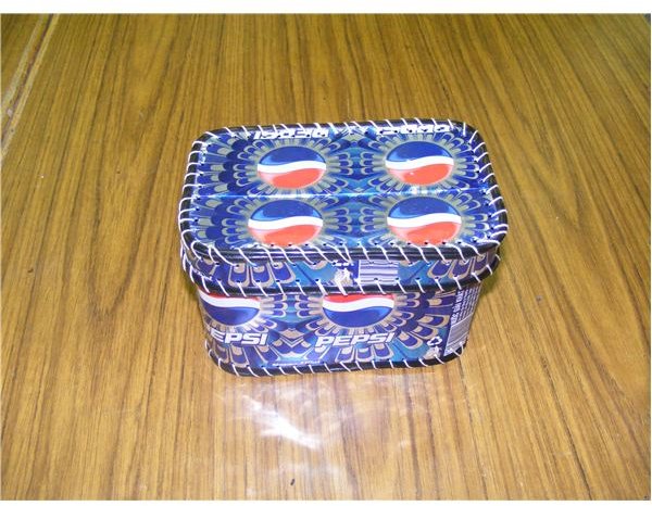 Pepsi pop can lidded box