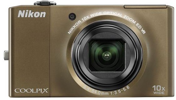 Nikon Coolpix S8000: Front