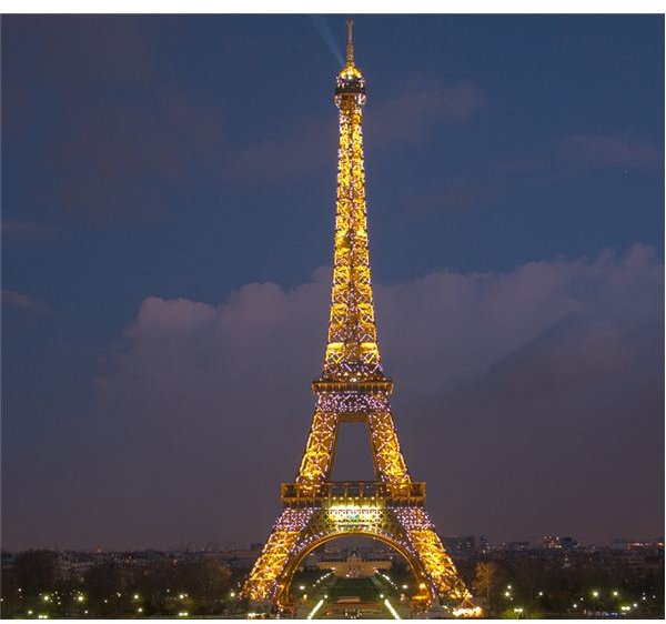 Eiffel-Tower-Night-lights