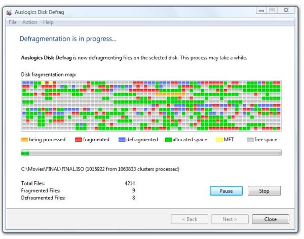 Auslogic Defragmenter Running