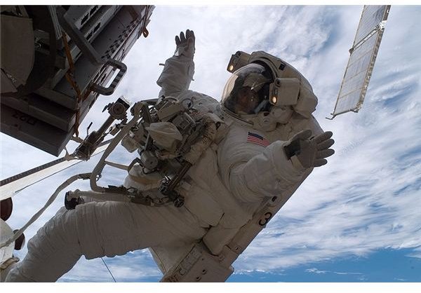 All About what Astronauts Do In Space and Their Job Duties