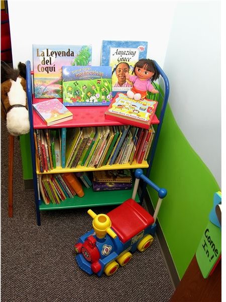 Preschool Library Center Ideas:  Tips for Set Up, Sample Book Ttiles and More in Your Preschool Library