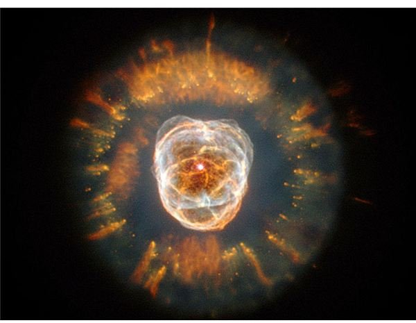 Hubble&rsquo;s image of the Eskimo Nebula. Credit: NASA.