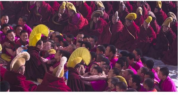 Festival by Art Wolfe, from the Gallery of Art Wolfe&rsquo;s official website