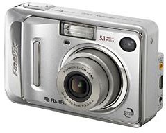 Christmas Gift Buying: Great Digital Cameras for Under $100