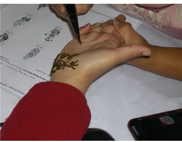 Henna Painting