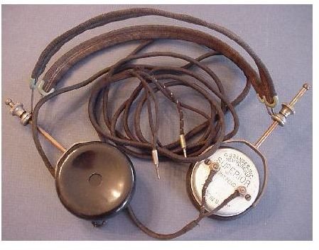 What Year Were Headphones Invented? Early History of Headphones