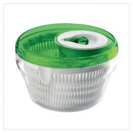 What to Look for in a Collapsible Salad Spinner: Buying Guide