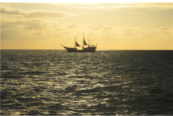 Pirate Music in "Treasure Island" and "The Pirates of the Caribbean"