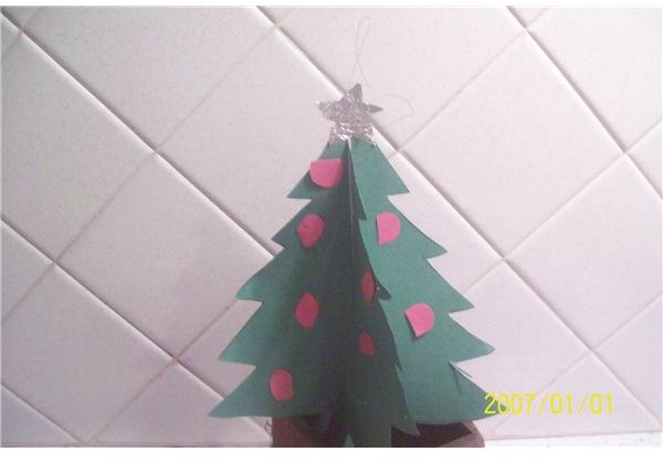 3 Dimensional Lighted Tree Ornament 015