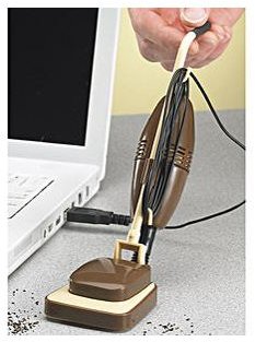 USB Office Gadgets: Desk Vaccuum