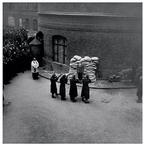 Lee Miller Photography Documenting The Second World War