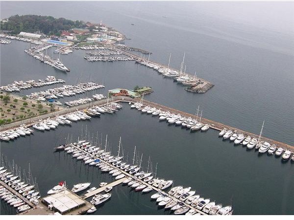 800px-Kalamış Marina