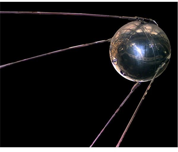 What Was the First Artificial Satellite to Orbit Earth? - The Origin and Development of Sputnik 1