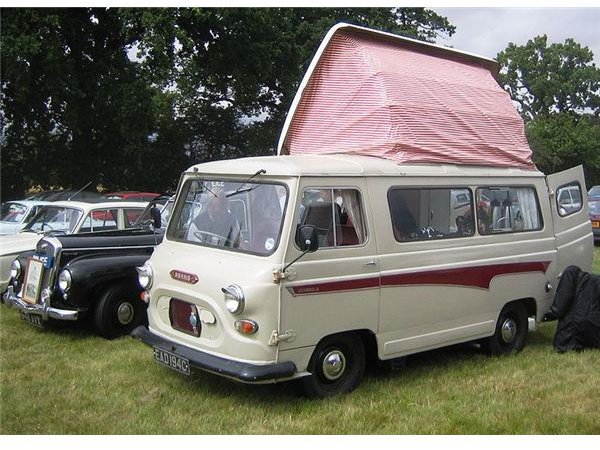 800px-Morris J4 based Dormobile reg 1965