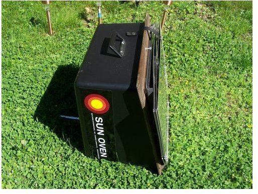 Guide to the Best Solar Powered Ovens & Tips on How to Build Your Own