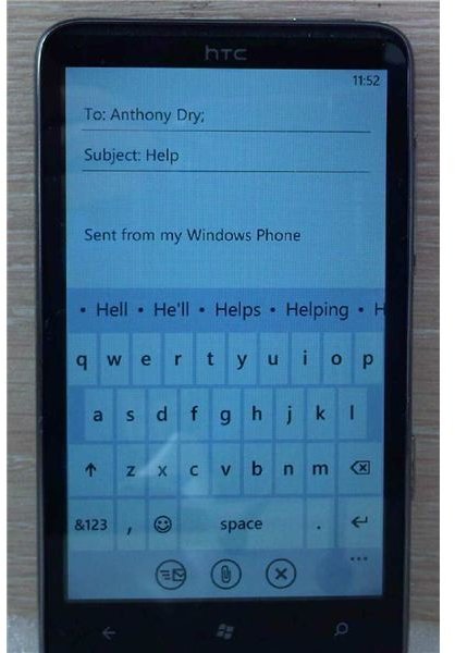 Using the Windows Phone Keyboard and Spellcheck
