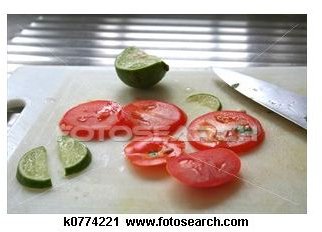 sliced-tomatoes ~k0774221