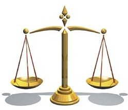 Scales of Justice by Erasoft24/Wikimedia Commons (PD)