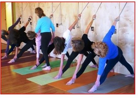 Northern Lights Yoga, Iyengar Class