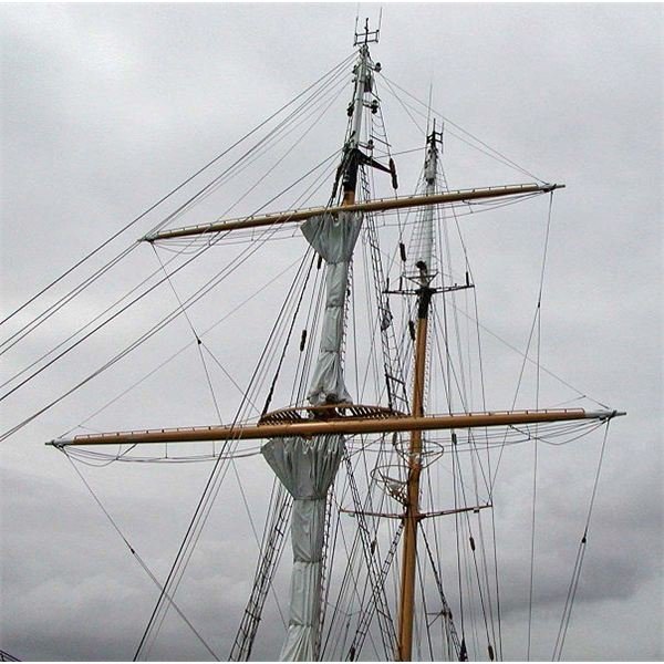 Brigantine Mast from Wiki Commons by Stan Sheps