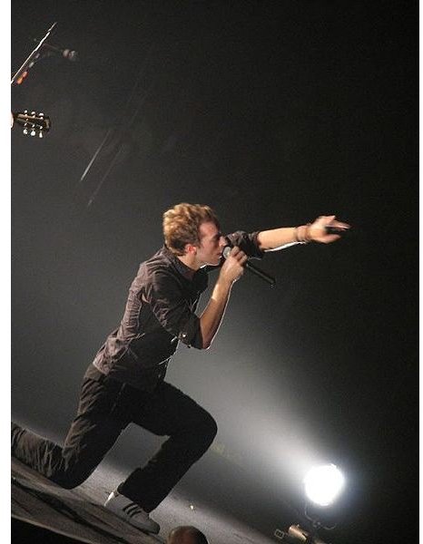 450px-Chris Martin in Hong Kong